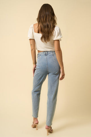 SEAMED TAPERED JEANS